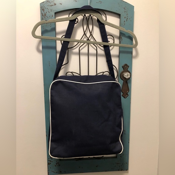 World’s Fair 1982 Shoulder Bag *Rare* - Picture 3 of 7